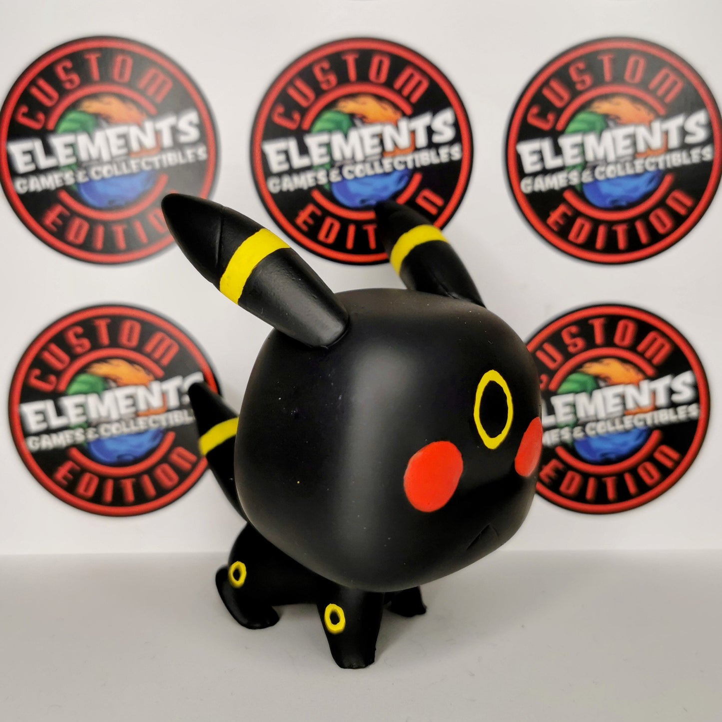 CUSTOM EDITION Umbreon with Swirl Background Custom POP! Figures Elements Custom Edition